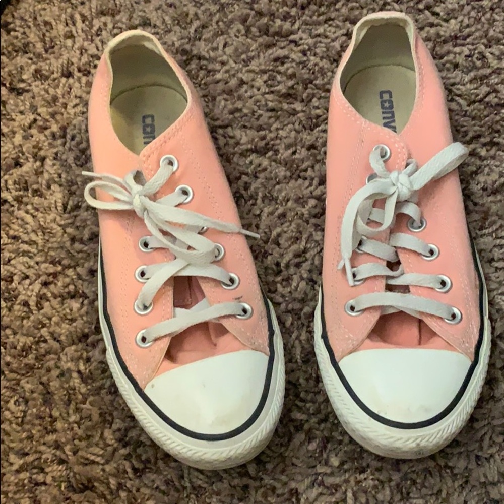 Pink chuck Taylor’s